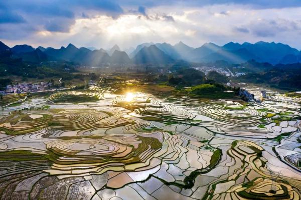 春回大地 中國(guó)土地整理下的生態(tài)畫(huà)卷